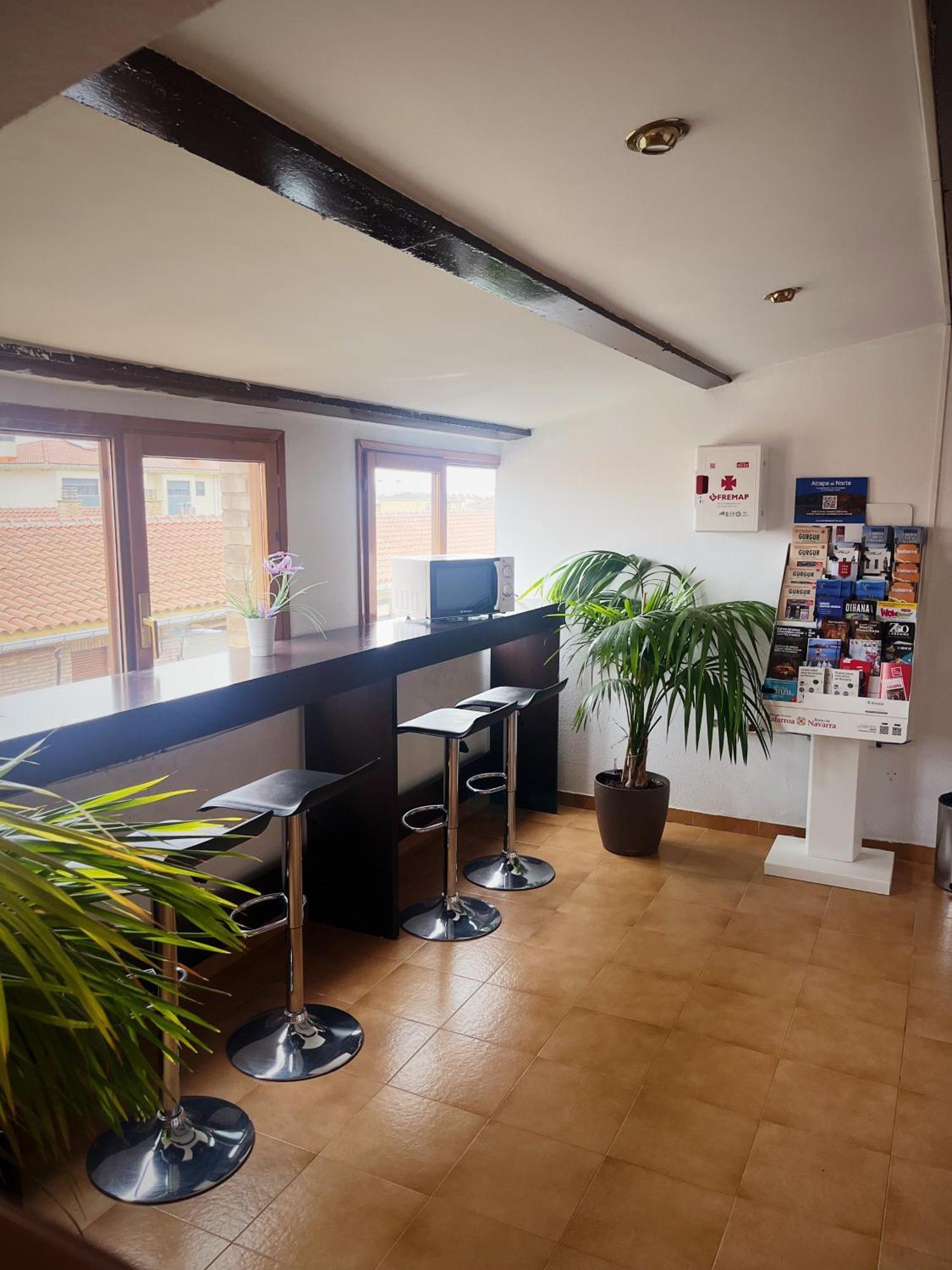 Hostal Legaz Funes Exteriör bild